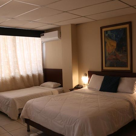 Tropical Inn Hotel Guayaquil Extérieur photo