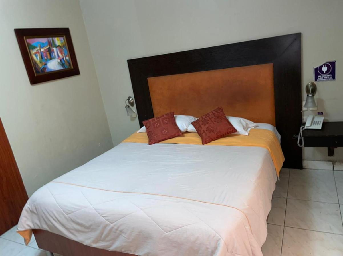 Tropical Inn Hotel Guayaquil Extérieur photo