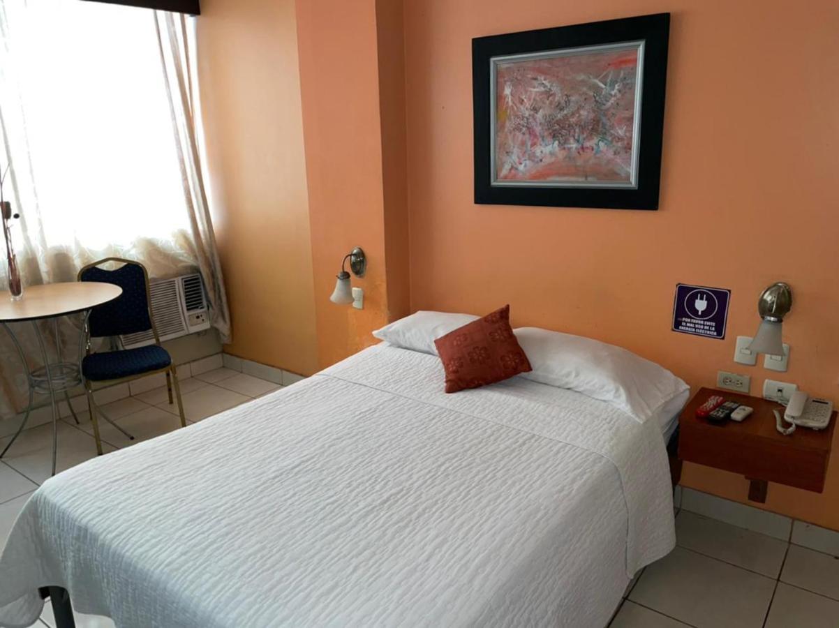 Tropical Inn Hotel Guayaquil Extérieur photo