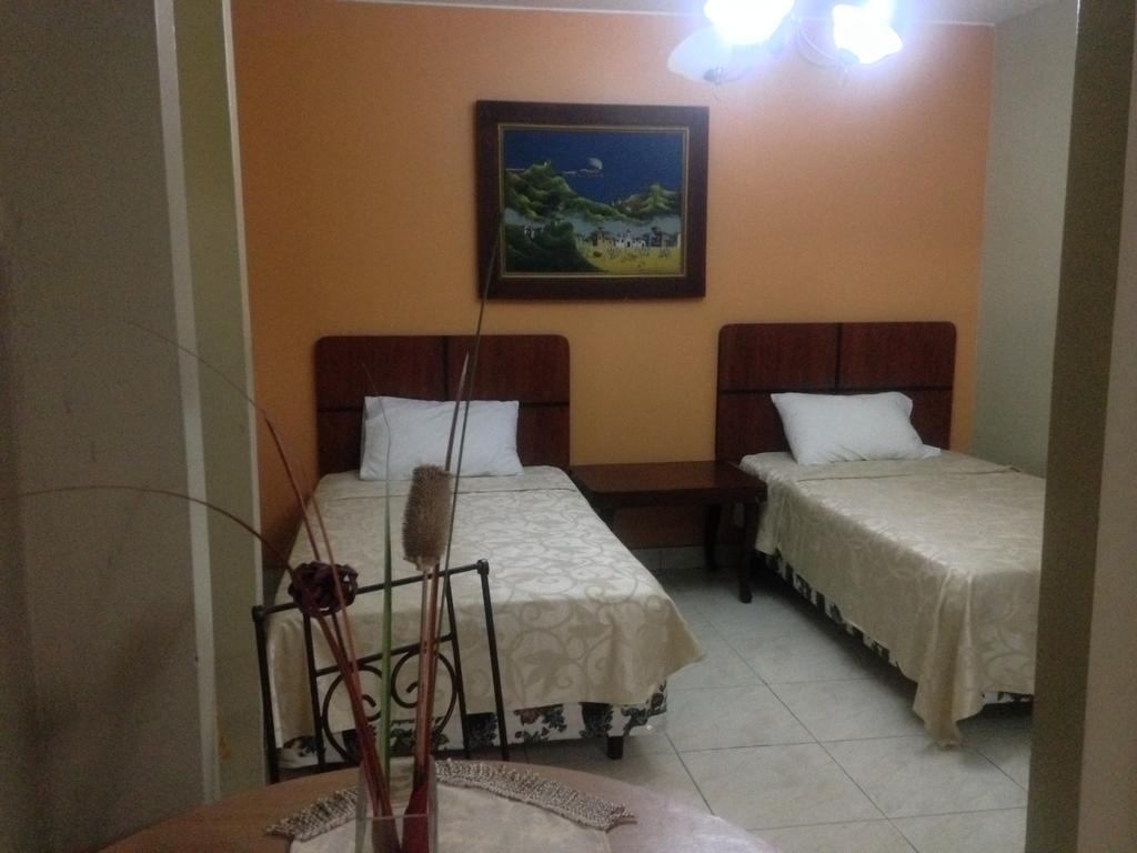 Tropical Inn Hotel Guayaquil Extérieur photo