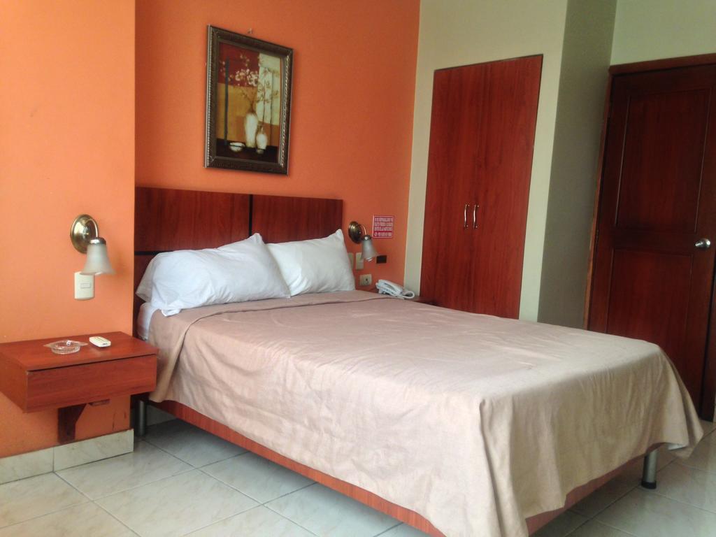 Tropical Inn Hotel Guayaquil Chambre photo